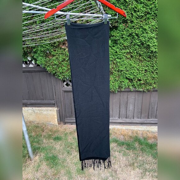 Black Pashmina Shawl Wrap Scarf - Second-Hand, Used Condition - Picture 2 of 2